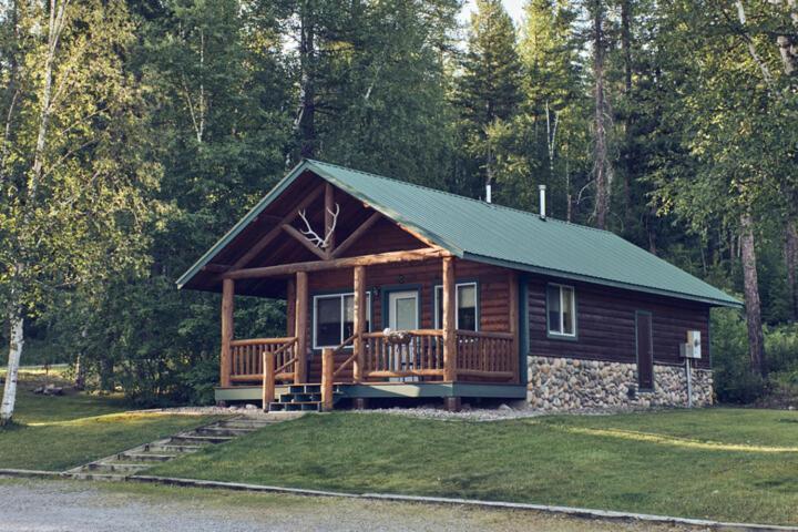 Paddle Ridge Villa West Glacier Exterior photo