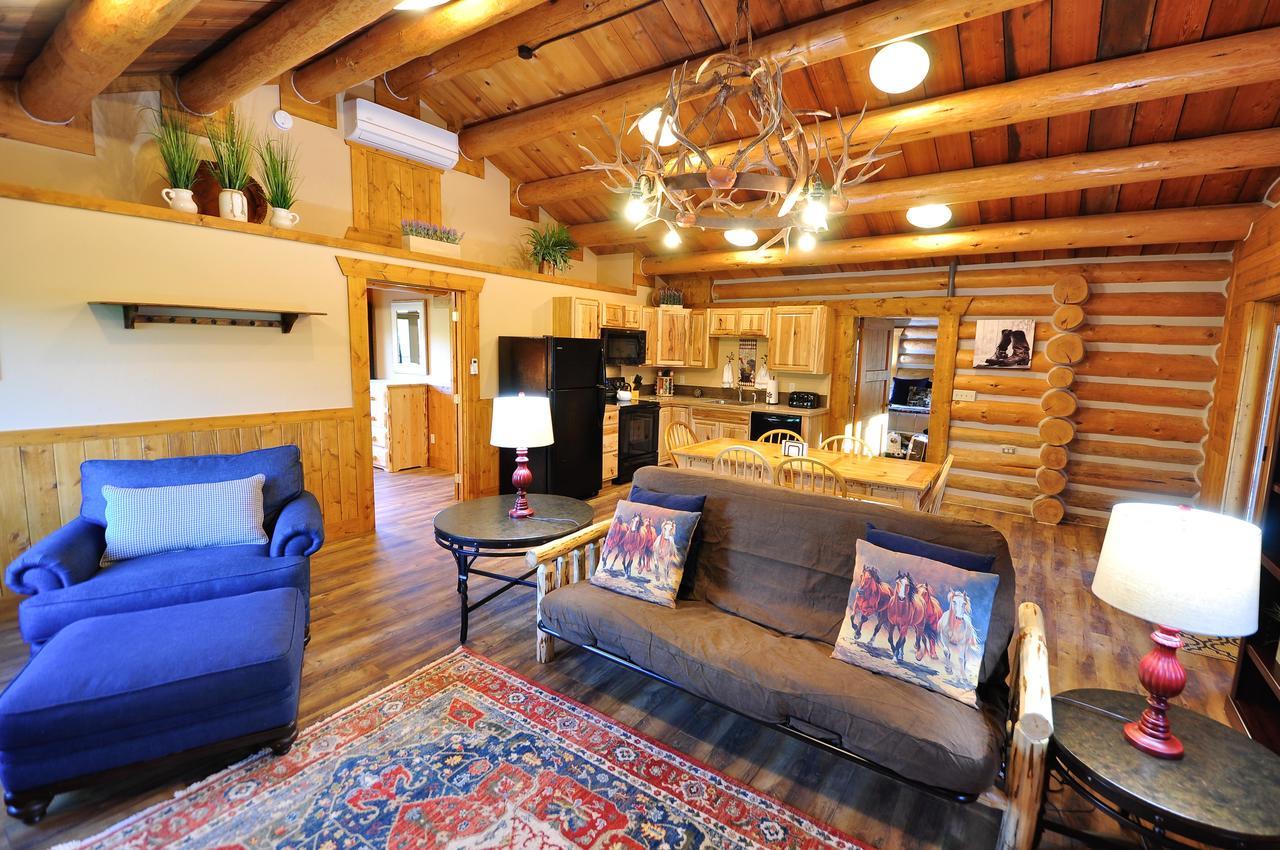 Paddle Ridge Villa West Glacier Exterior photo