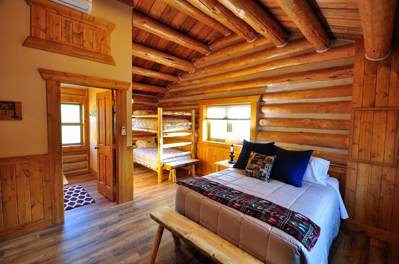 Paddle Ridge Villa West Glacier Exterior photo