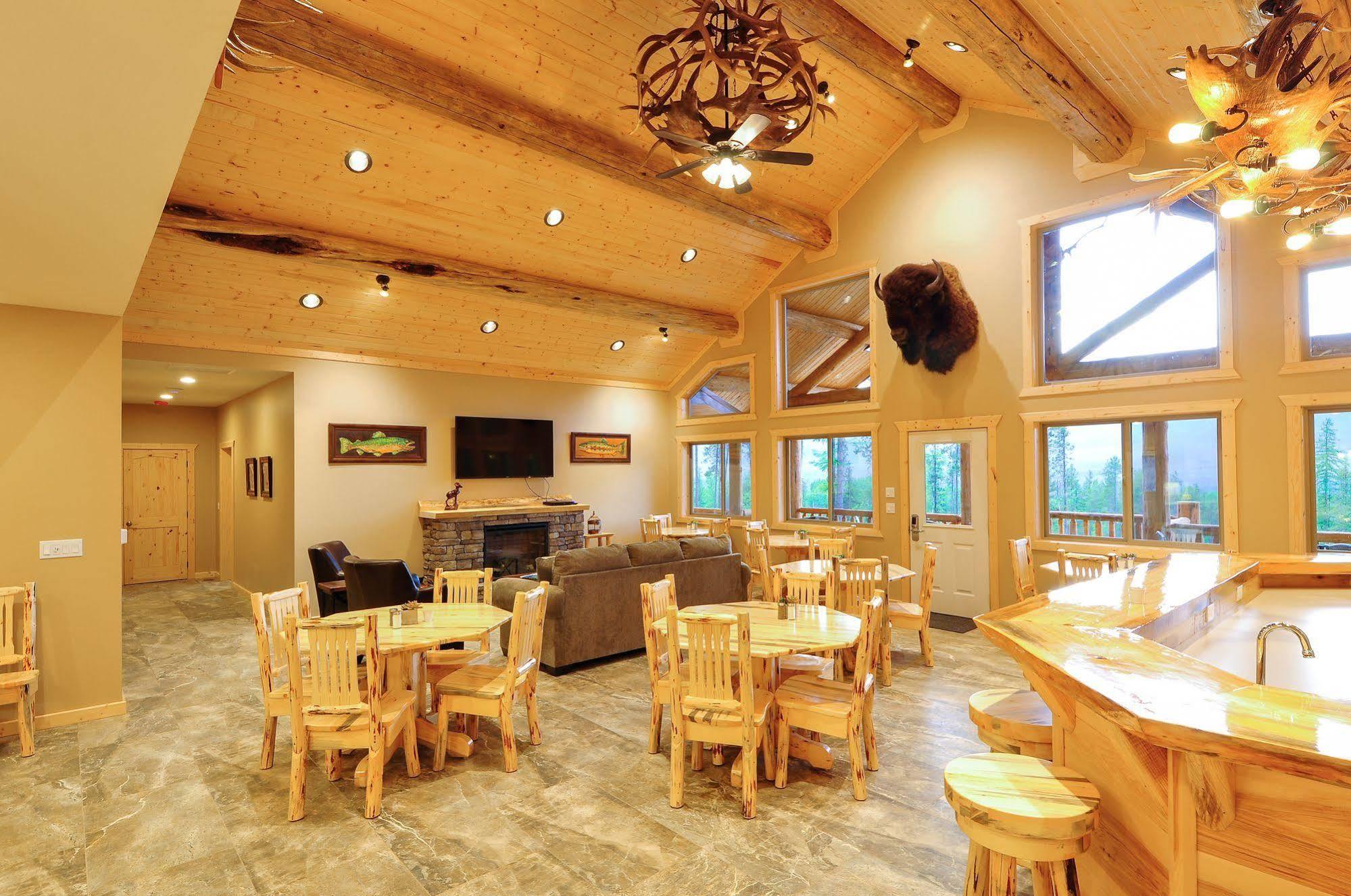 Paddle Ridge Villa West Glacier Exterior photo